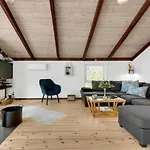 Vakantiehuis 4 Bedroom Gorgeous In *