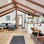 4 Bedroom Gorgeous In