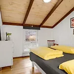 4 Bedroom Gorgeous In Ålbæk