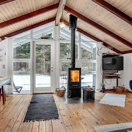 4 Bedroom Gorgeous In *