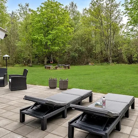 4 Bedroom Gorgeous In * Ålbæk