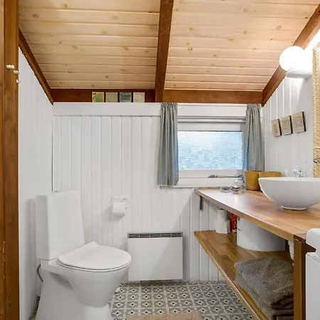 4 Bedroom Gorgeous In * Ålbæk