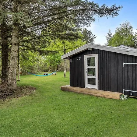 4 Bedroom Gorgeous In Dom wakacyjny